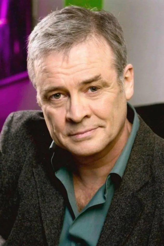 Emmanuel Courcol için kapak görseli