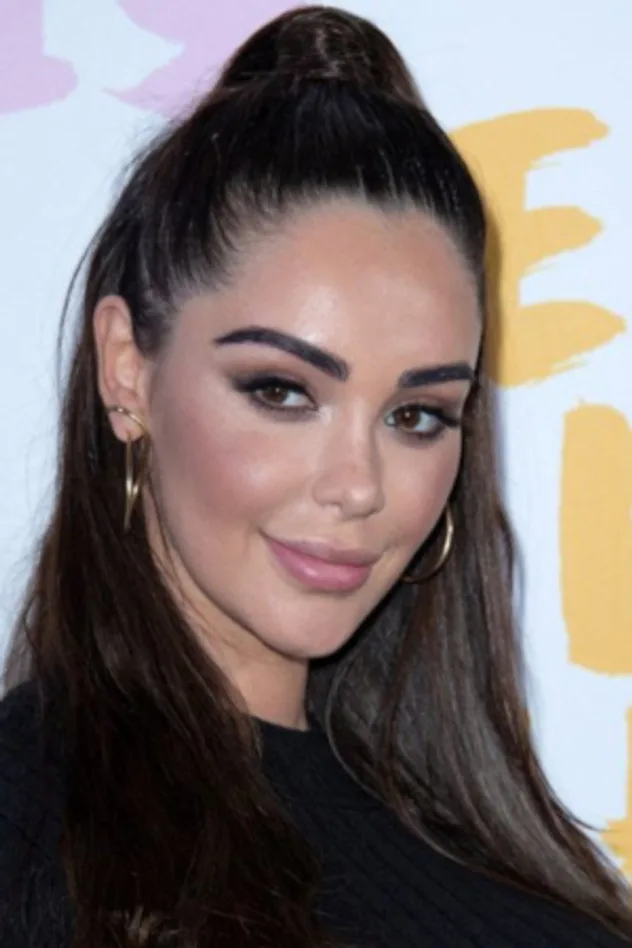 Cover image for Nabilla Benattia