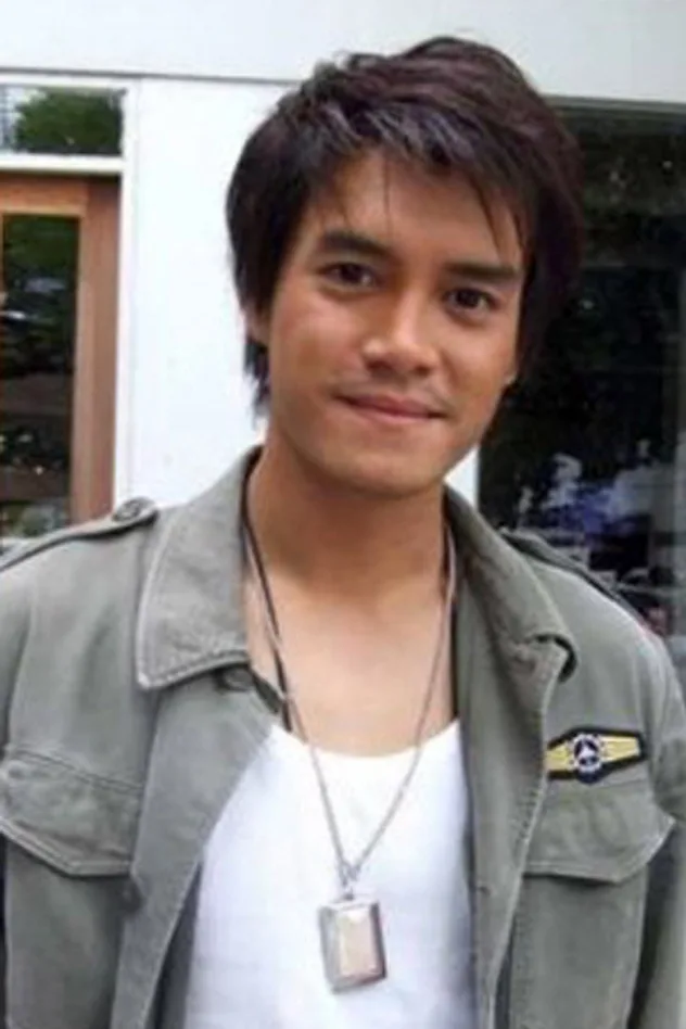 Cover image for Arucha Tosawat