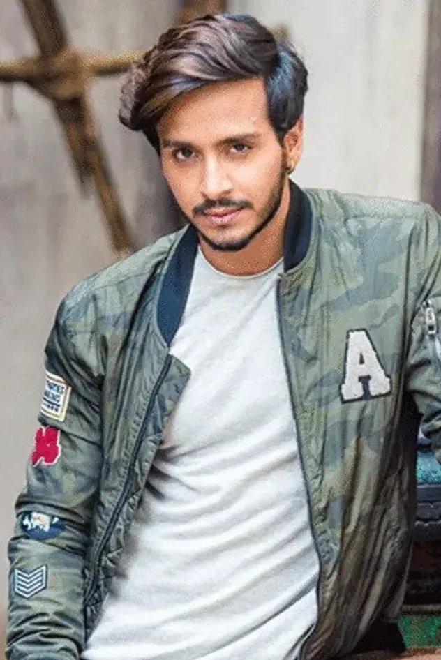 Cover image for Param Singh