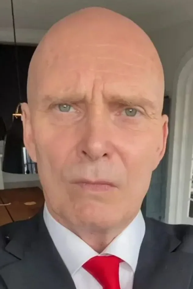 صورة الغلاف لـ David Bateson