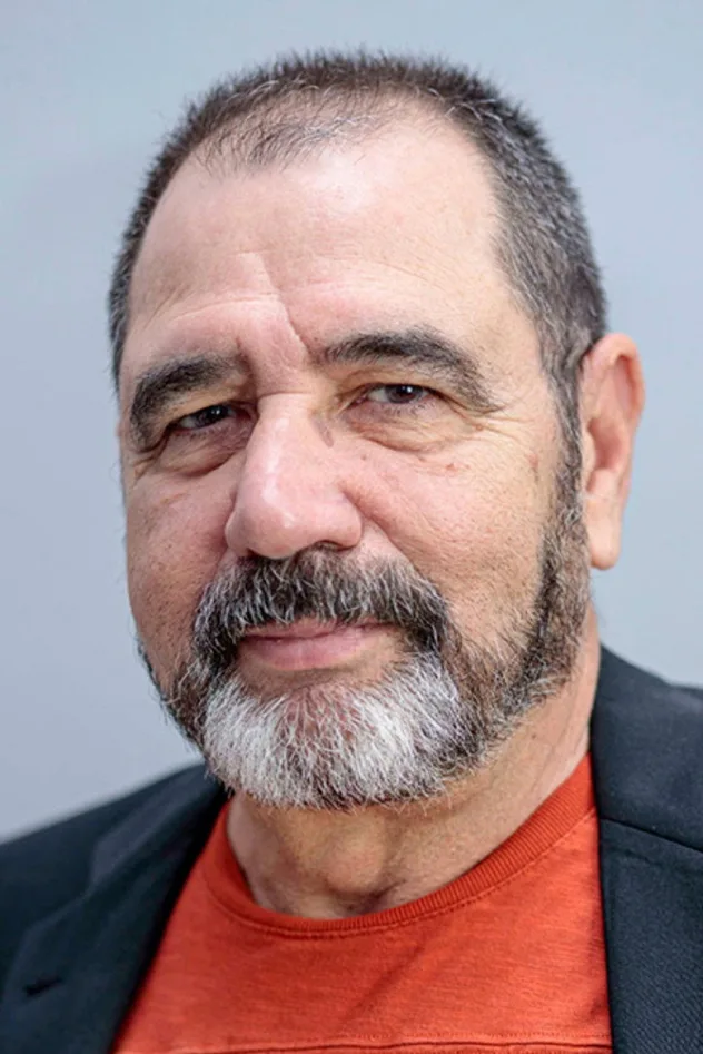 Imagen de portada para Carlos Cruz