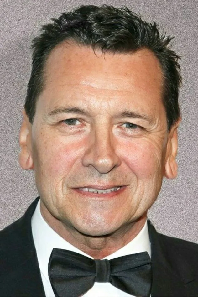 Mark Lindsay Chapman fotoğrafı