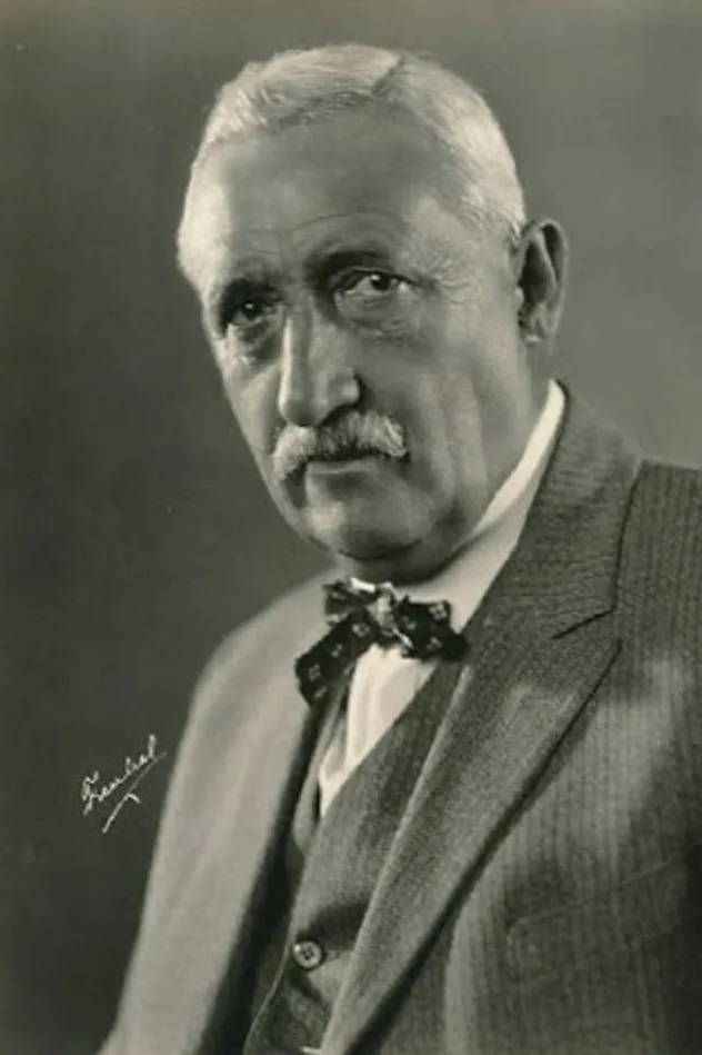 Cover image for George Nichols