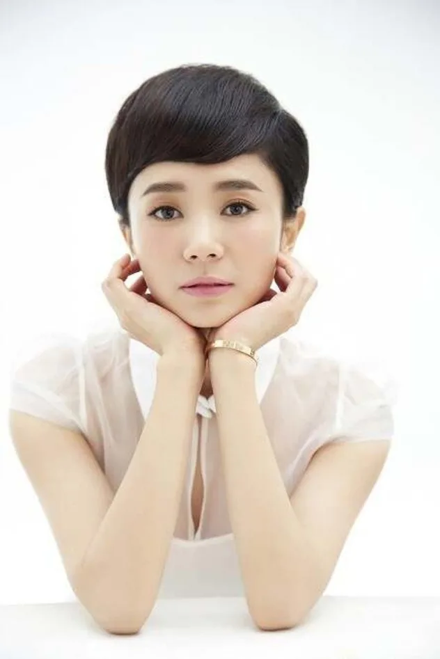 Liu Yitong için kapak görseli