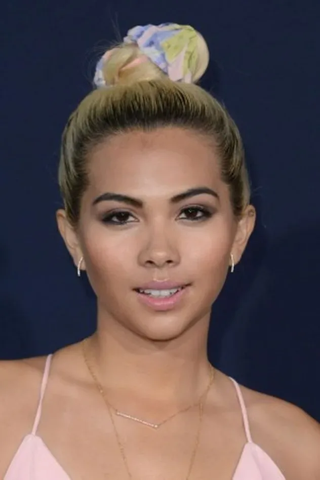 Обложка для Hayley Kiyoko