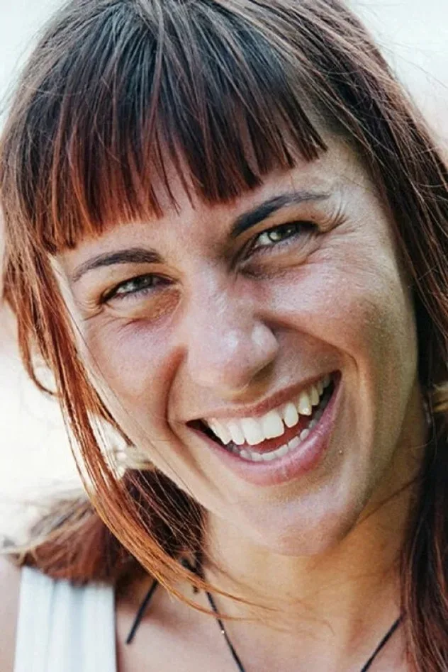 Cover image for Zübeyde Simsek