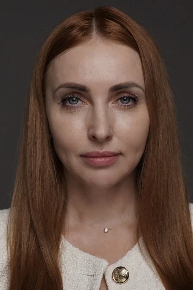 Anna-Mariya Tikhonova için kapak görseli