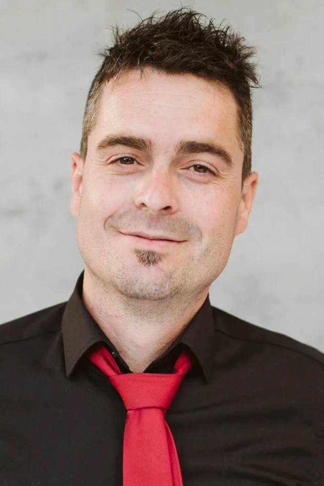 Álex Clavero
