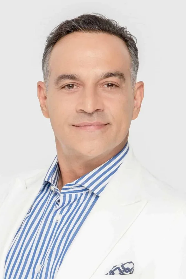 Imagen de portada para Krateros Katsoulis