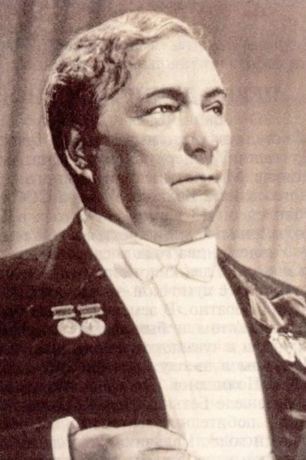 Maxim Mikhaylov için kapak görseli