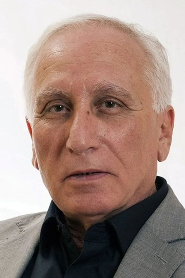 Cəfər Namiq Kamal için kapak görseli