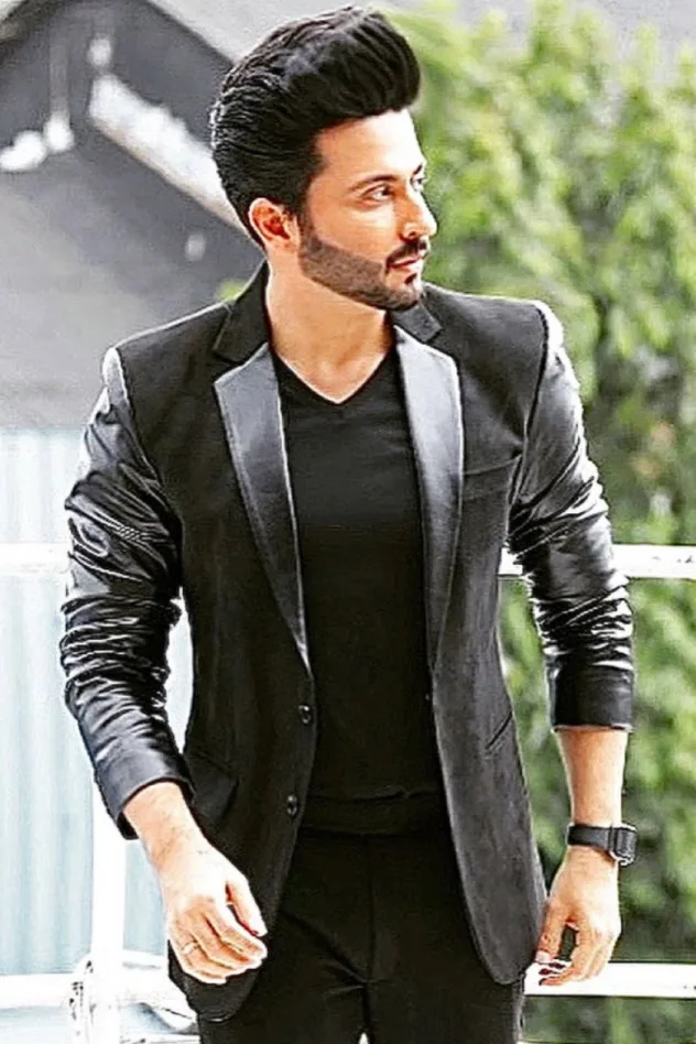 Imagen de portada para Dheeraj Dhoopar