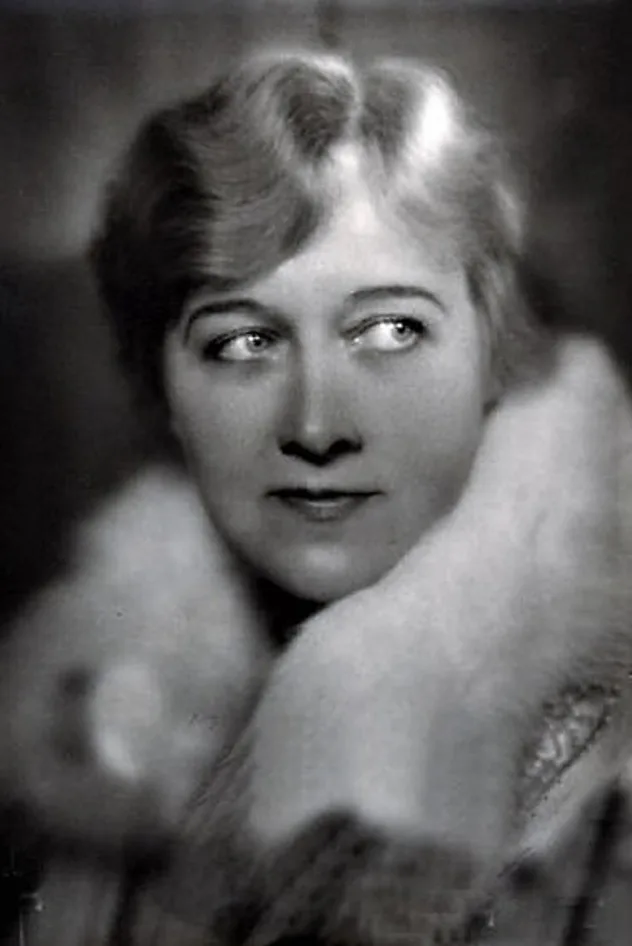 Louise Dresser için kapak görseli