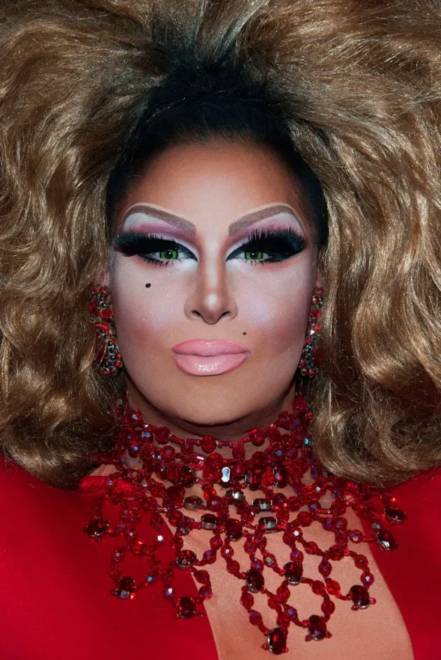 Обложка для Roxxxy Andrews