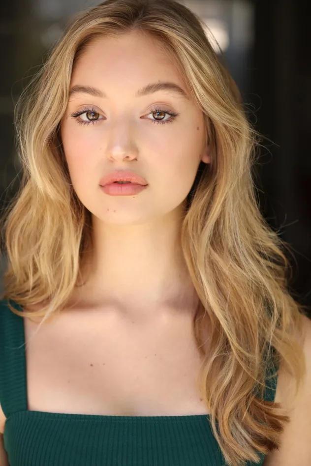 Обложка для Bella Podaras
