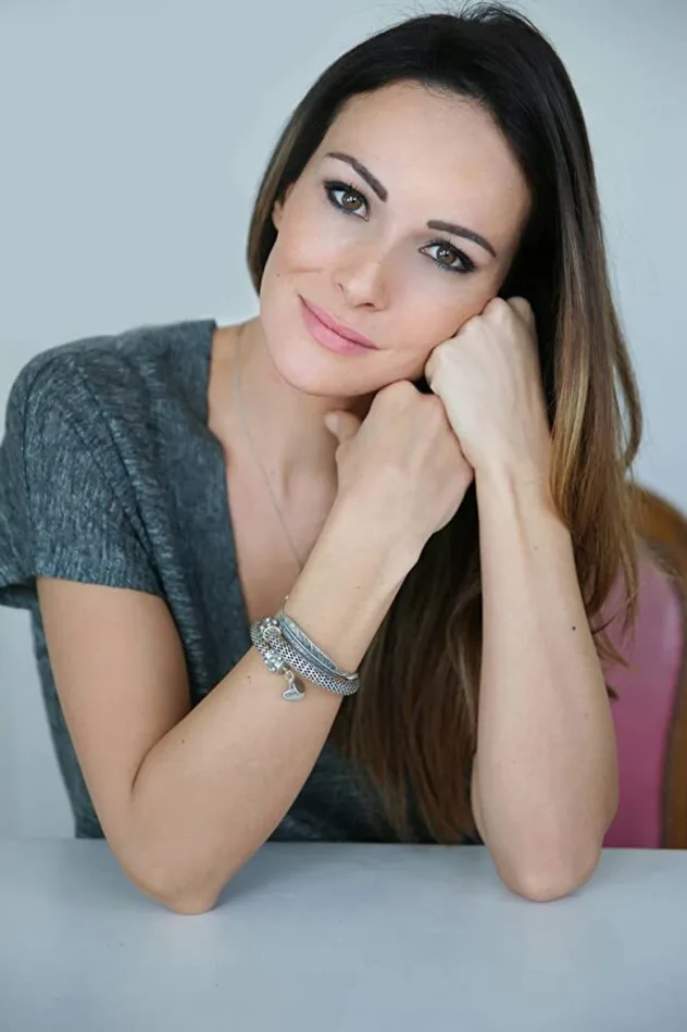 Imagen de portada para Helena Costa
