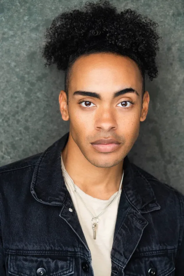 صورة الغلاف لـ Chris Bey
