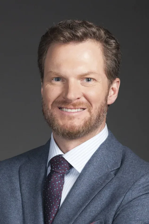 Обложка для Dale Earnhardt Jr.