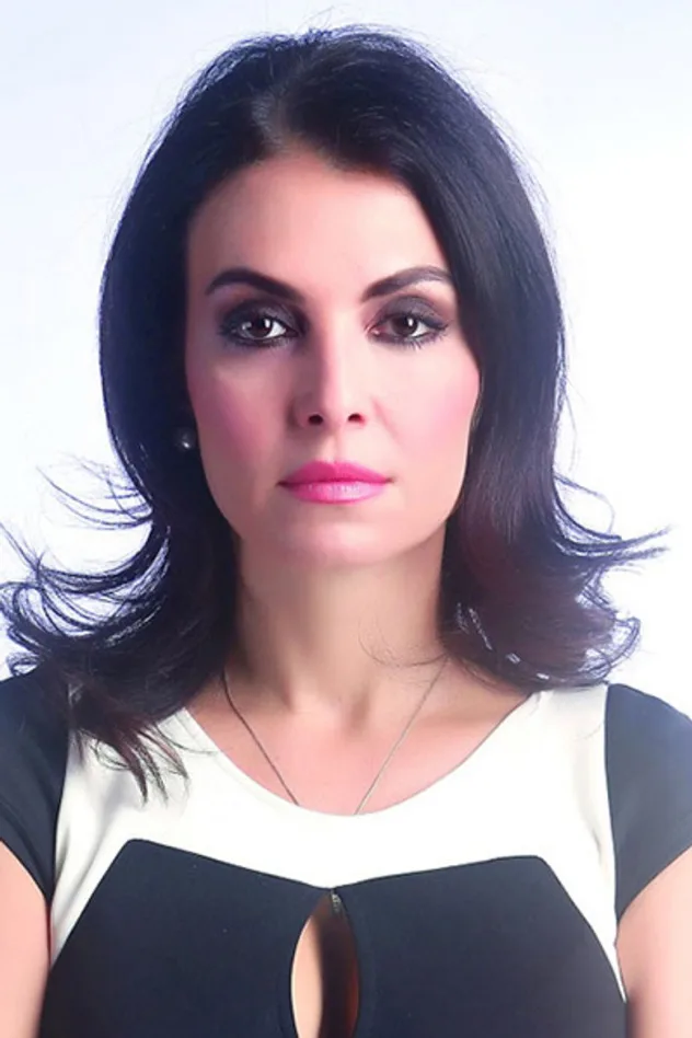 Christina Pavlidou için kapak görseli