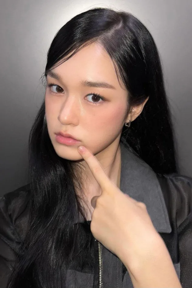 Cover image for Lee Soo-hyun