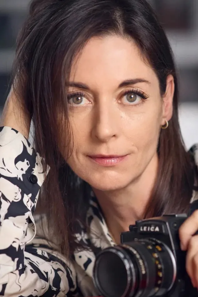 Imagen de portada para Mary McCartney