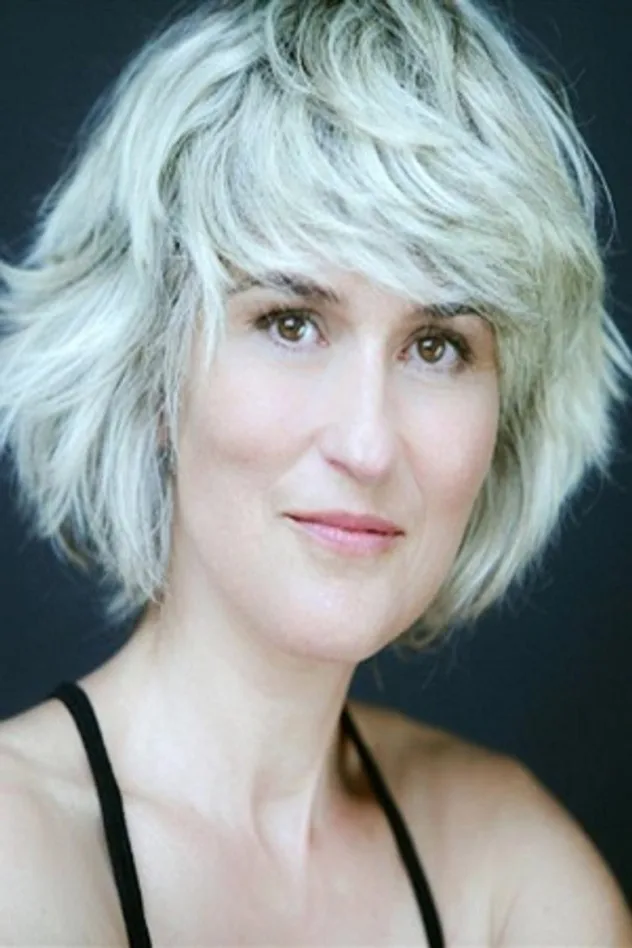 Cécile Théodore için kapak görseli