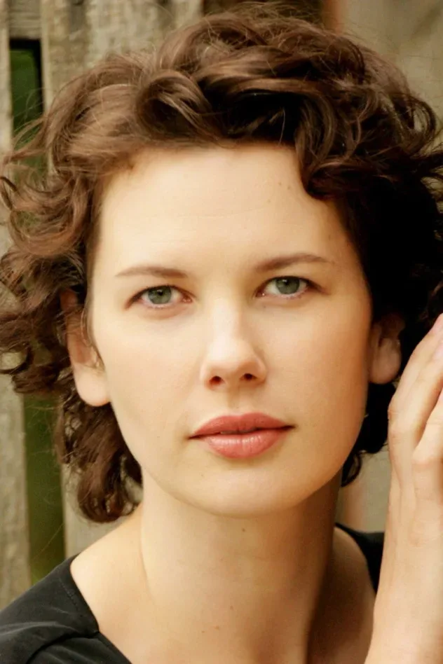 Обложка для Tiffany Lyndall-Knight
