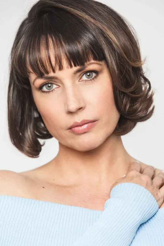 Imagen de portada para Julie Ann Emery