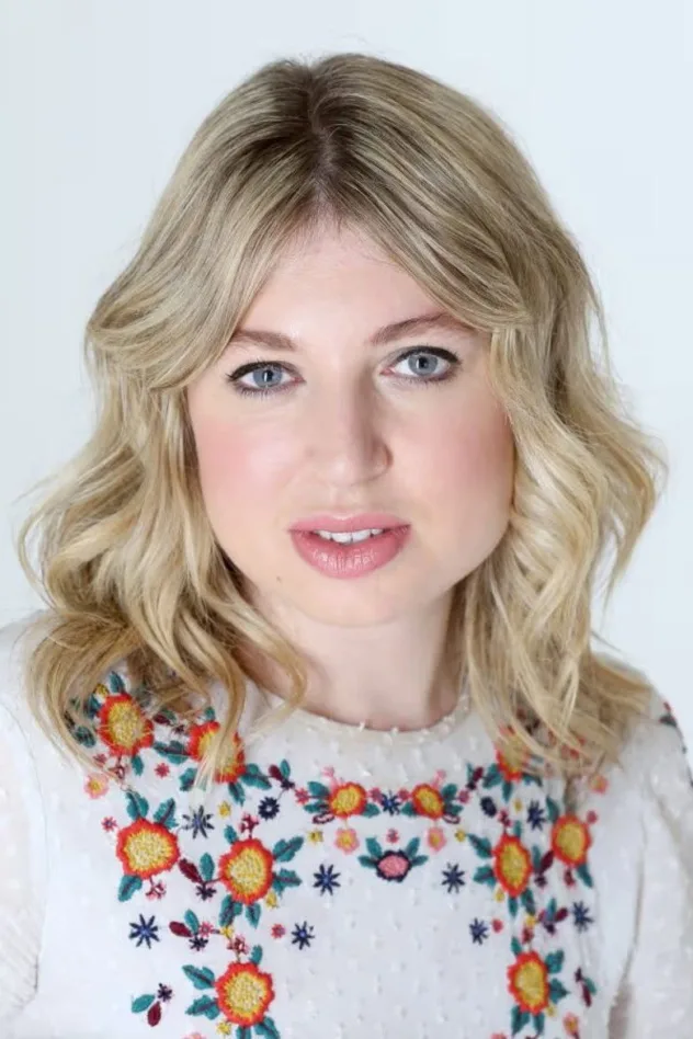 Обложка для Hayley Minn