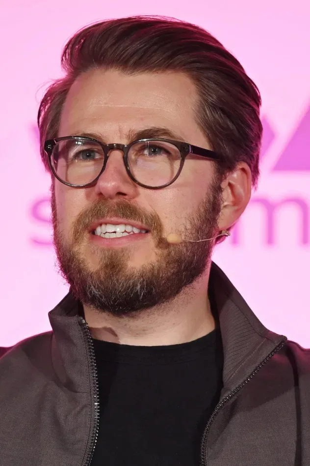 Обложка для Miles Taylor