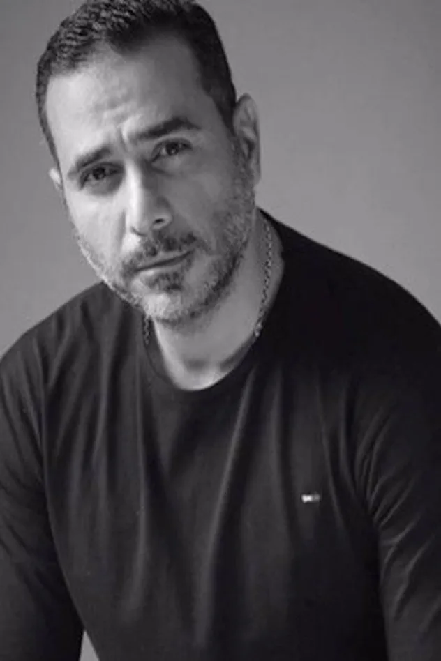 Nour Mahmoud için kapak görseli