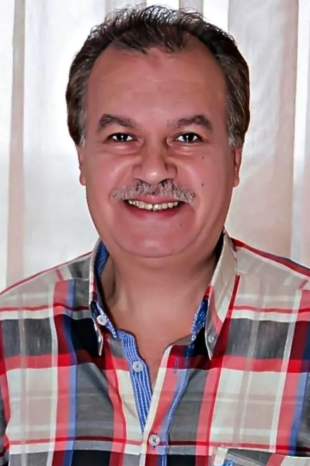 Gamal Farag için kapak görseli