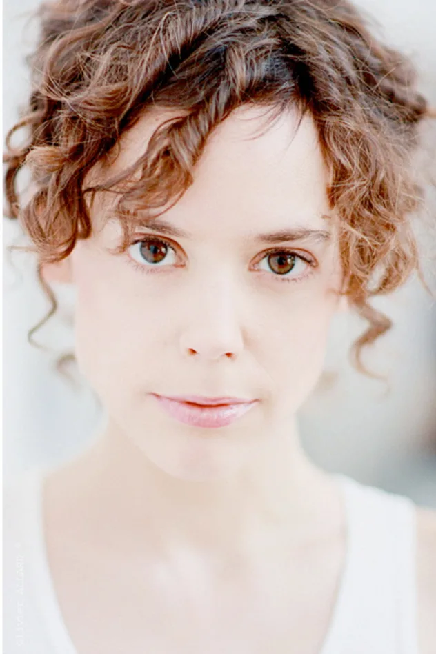 Обложка для Delphine Rivière