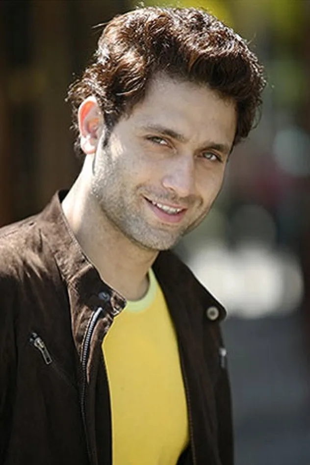 Shiney Ahuja için kapak görseli