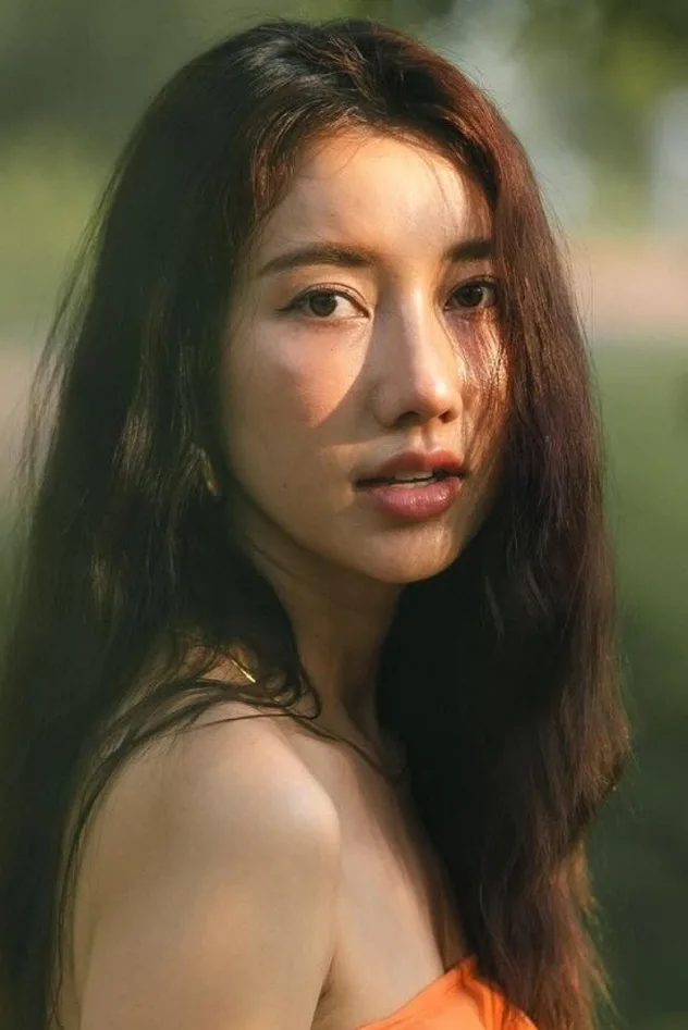 Cover image for Thanwaporn Nasombat