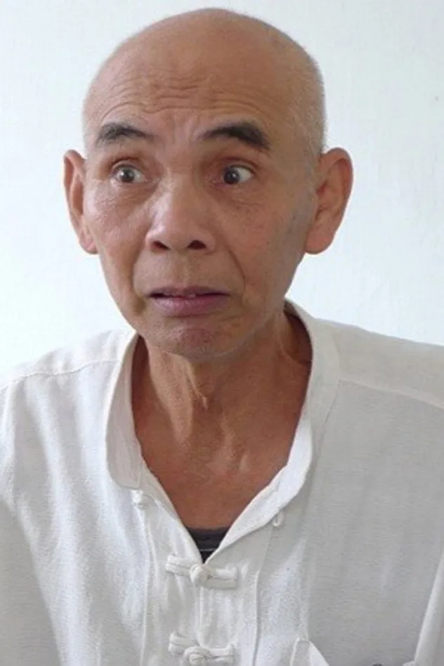 Duy Hậu için kapak görseli