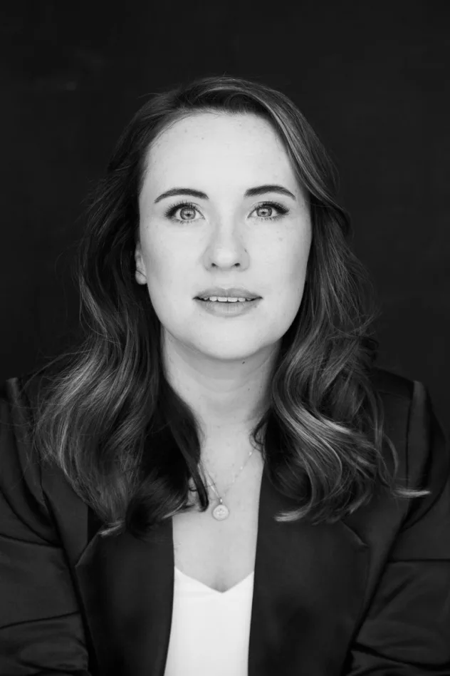صورة الغلاف لـ Genevieve Clay-Smith