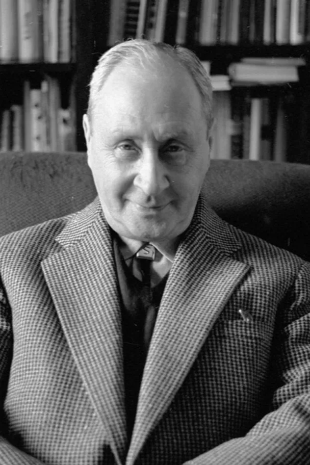 Обложка для Sergei Yutkevich