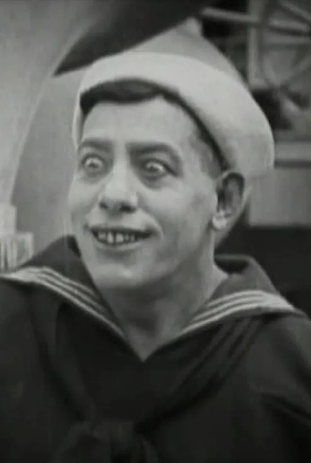 صورة الغلاف لـ Noah Young