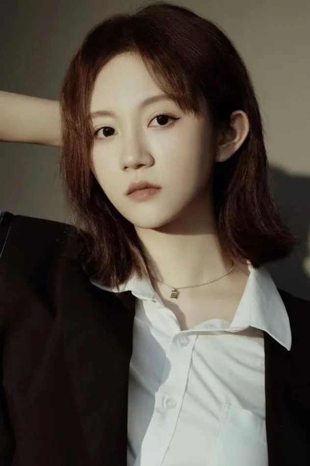 Обложка для Wang Qianhui
