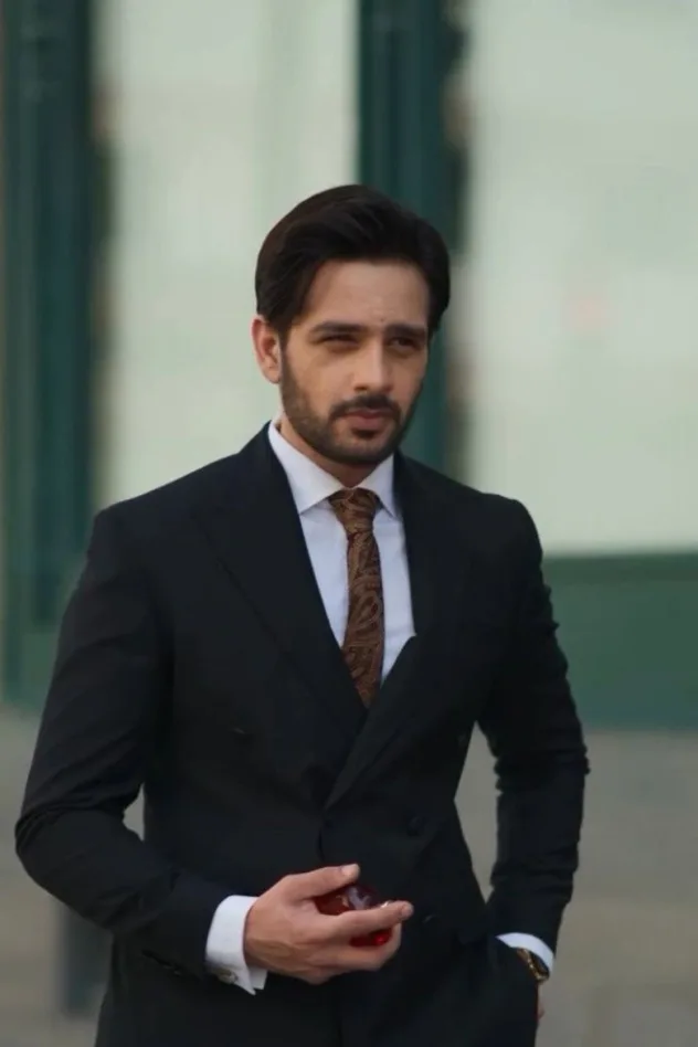 Imagen de portada para Usama Khan