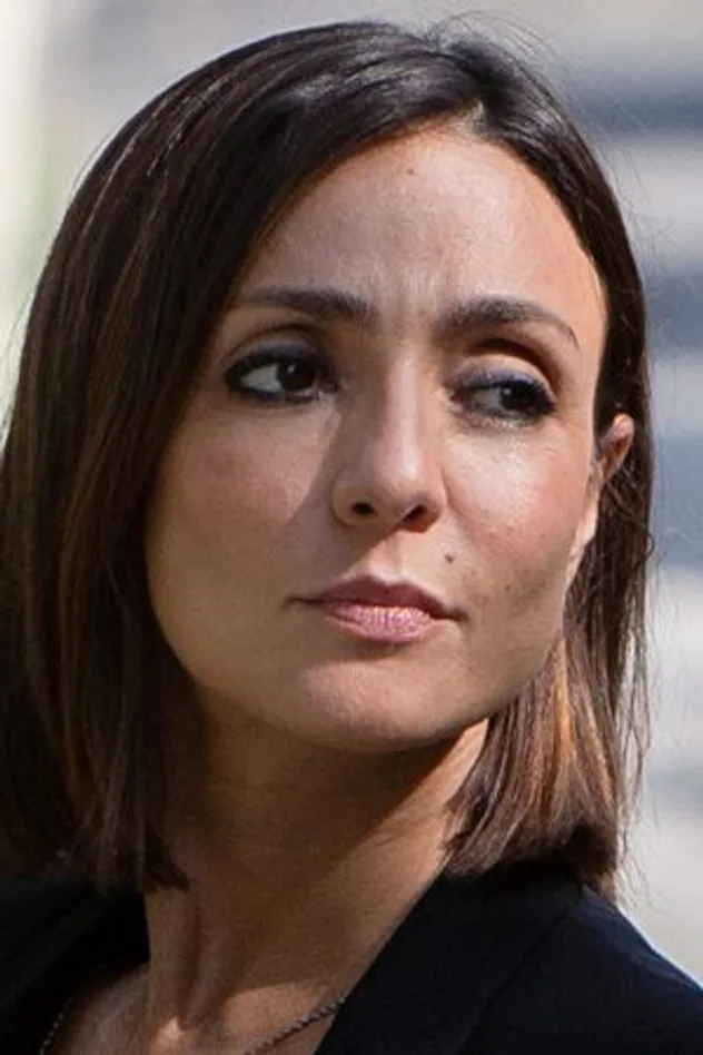 Cover image for Ambra Angiolini