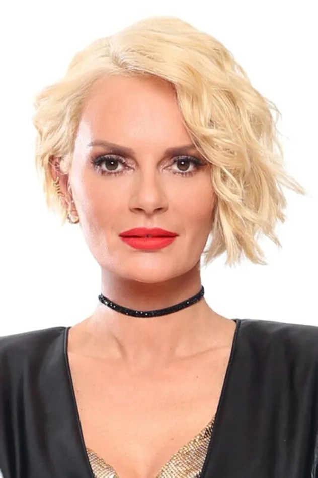 Elena Christopoulou için kapak görseli