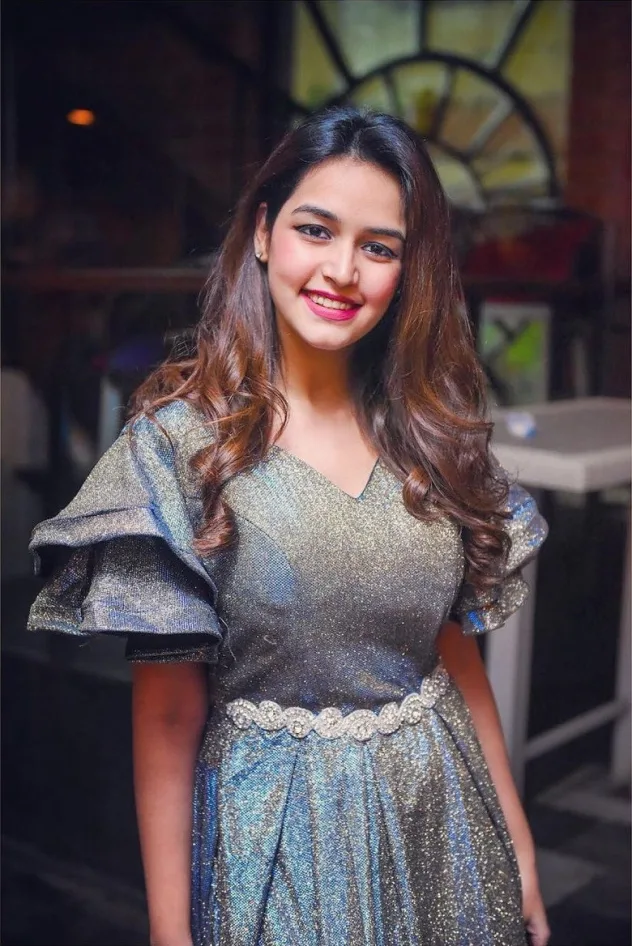 Cover image for Sunakshi Grover