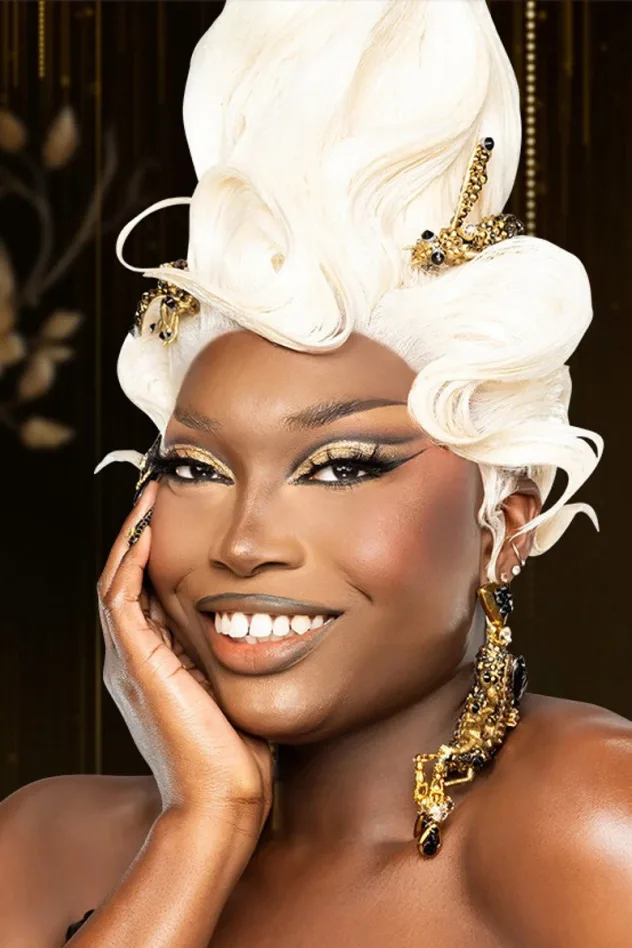 Imagen de portada para Makayla Couture