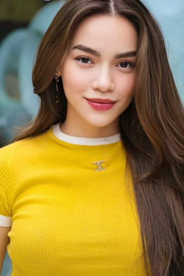 Обложка для Hồ Ngọc Hà