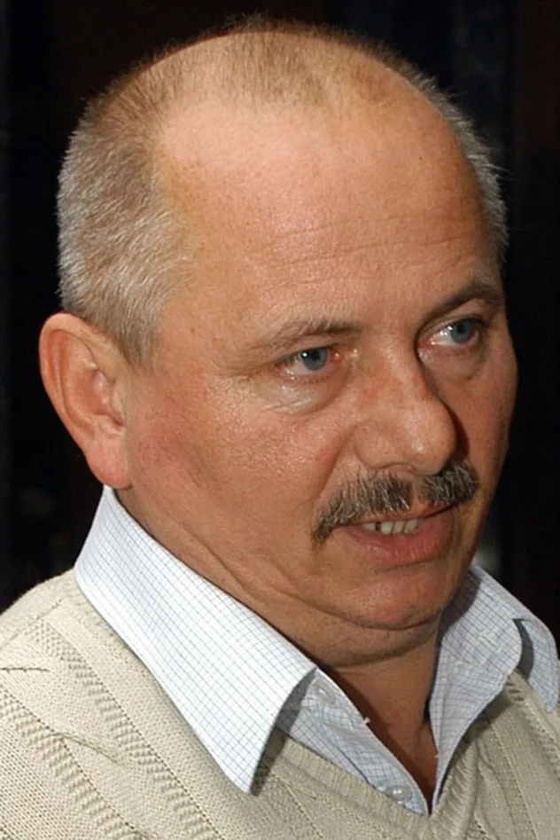 Cover image for Usztics Mátyás