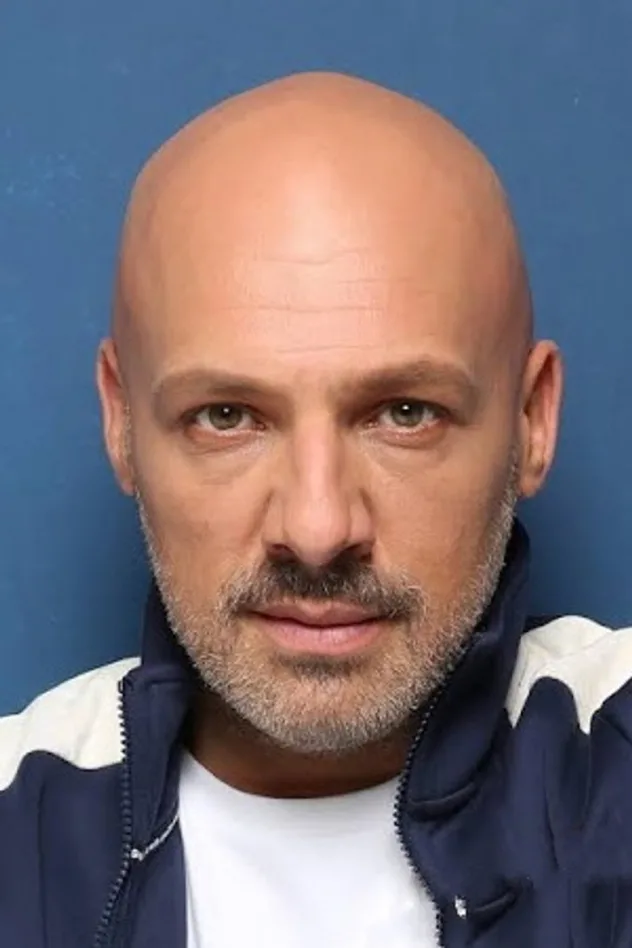 Imagen de portada para Nikos Moutsinas