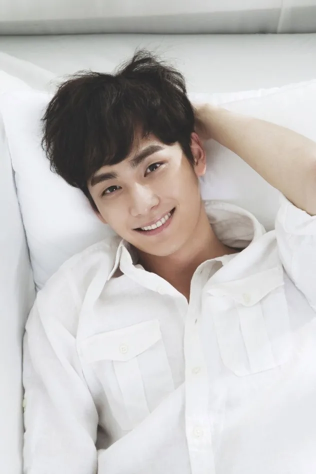 foto de Jo Yoon-woo